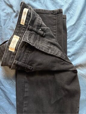 Jessica Simpson Slim Jeans in Black